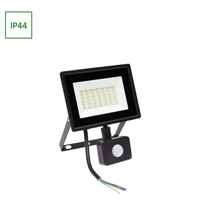 30W LED breedstraler met sensor - 6000K (Koud wit), zwart