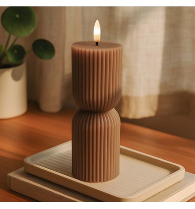 LED Zandloper kaars 23cm, vlameffect, bruin - Ø7,5cm, afstandsbediening, timer, echte was